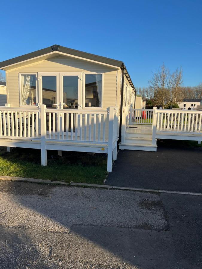 Lorraine'S Caravan Holiday Villa Morecambe Exterior photo
